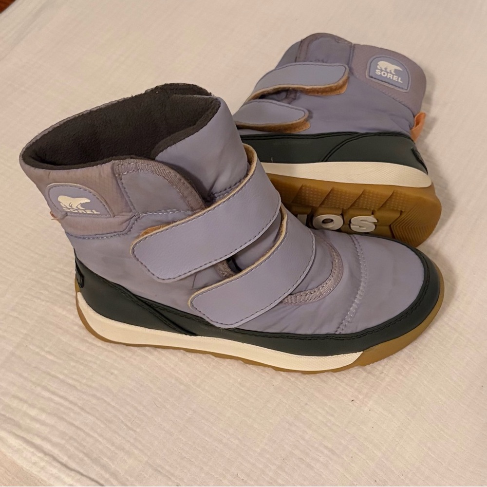Sorel Kids Lilac and Black Winter Boots with Velcro Straps